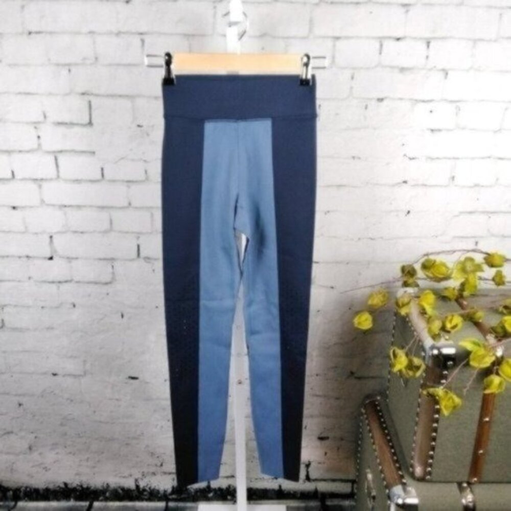 DLC Perforated Resistance Leggings In Navy And Dusk Blue Size Small